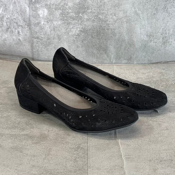 DAVID TATE Women's Narrow Black Leather Proud Perforated Cushioned Pumps SZ 8.5N - Picture 2 of 10